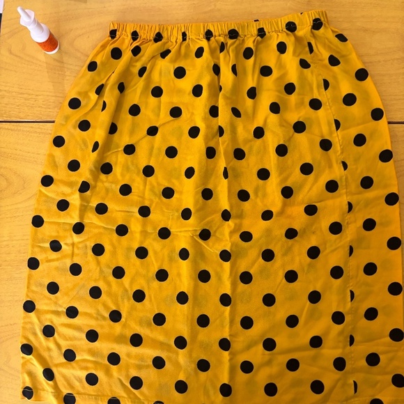 vintage polka dot yellow skirt , waist stretch *handmade* looking for best offer - Picture 2 of 6